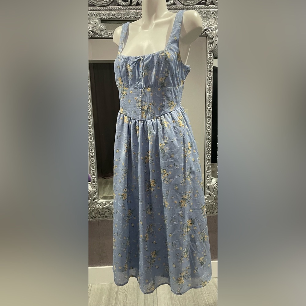 Jessica Simpson Floral Milkmaid Midi Dress - Picture 5 of 11